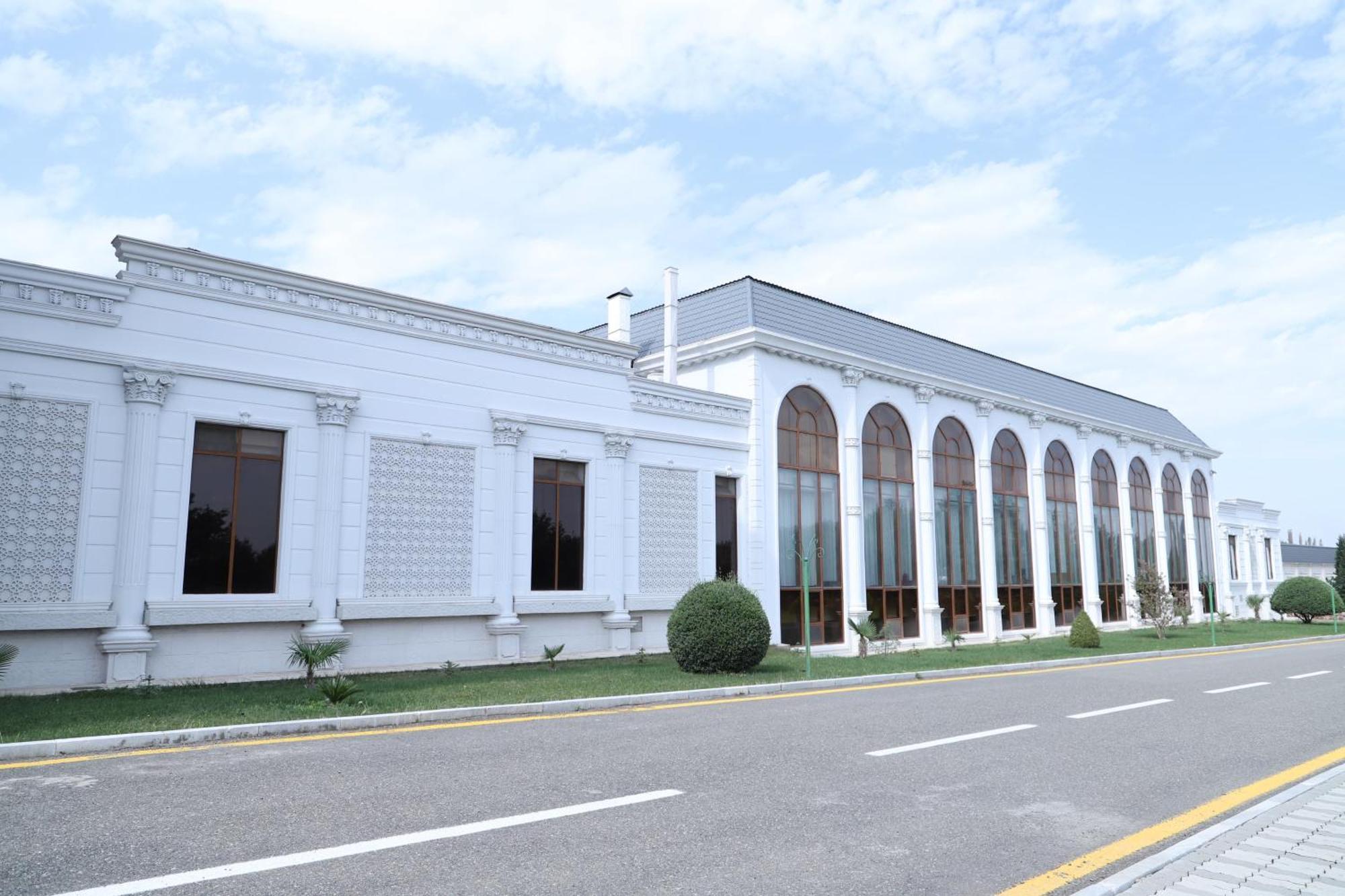 Ayan Palace Hotel Tovuz 外观 照片